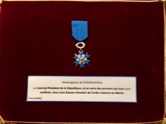 Mgr jean décoré chevalier de l’ordre national du mérite